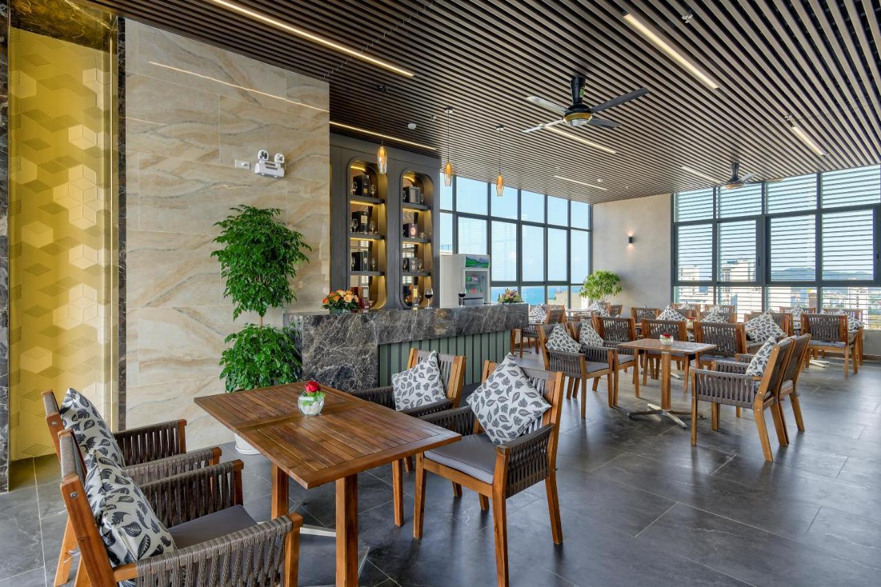 Maris Hotel Nha Trang Bagian luar foto